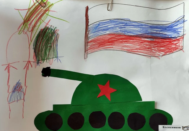 Подводим итоги конкурса рисунков «Защитник Отечества» и «8 Марта – мамин день» в учебном центре «Развитие»